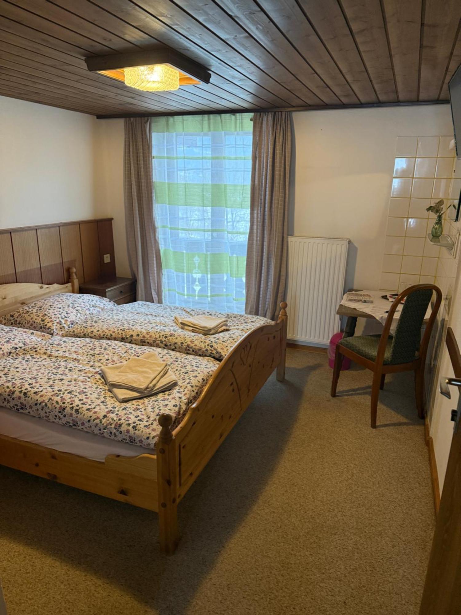 Pension Sonneck Pfarrwerfen Zimmer foto